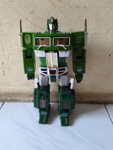 Robot vintage transformers - robot, a