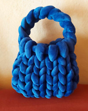 Borsa harm knitting filato grosso in velluto blu elettrico