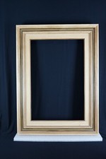 Cornice in legno con finitura a smalto invecchiato con passe-partout, XX secolo