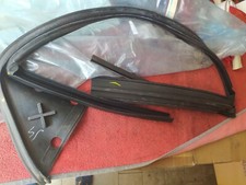 GUARNIZIONE VETRO E PORTA POSTERIORE SX FIAT BRAVA COMPLETA ORIGINALE 7770103