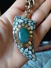 collana con corno tibetano misura grande. Necklace With Big Indian Horn.