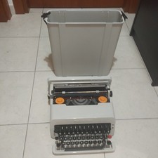 Macchina da scrivere Olivetti