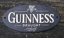 CAST IRON DRAUGHT GUINNESS SIGN HAND PAINTED HOME BAR PUB RESTAURANT COLLECTABLE