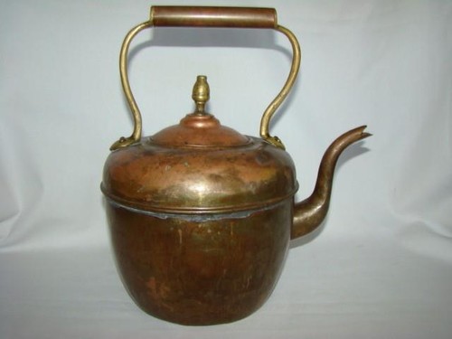 Antica pentola primitiva