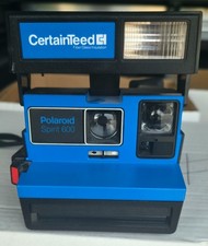 Rara fotocamera istantanea