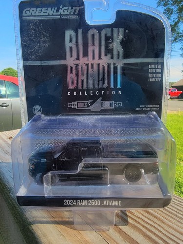 2024 greenlight black - black, bandit