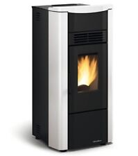 Stufa a pellet canalizzata 5 stelle NORDICA EXTRAFLAME Giusy Plus 5.0 bianco