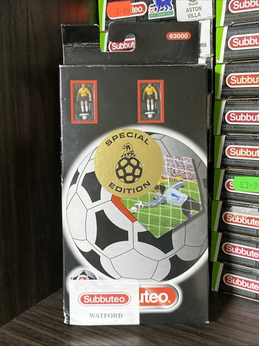 Subbuteo team watford - ⚽️,
