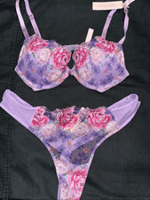 Set lingerie floreale ricamata