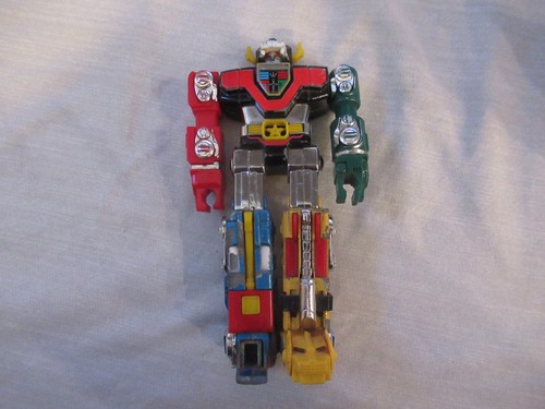 Modellino robot bandai toei - bandai,