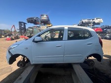Hyundai i10 2012 breaking 2 - hyundai,