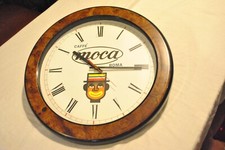 VINTAGE ADVERTISING MOCA
