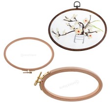 Strumento per ricamo in legno