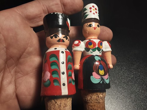Tappi legno dipinti - tappi, a