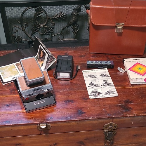 Polaroid land camera - sx-70,