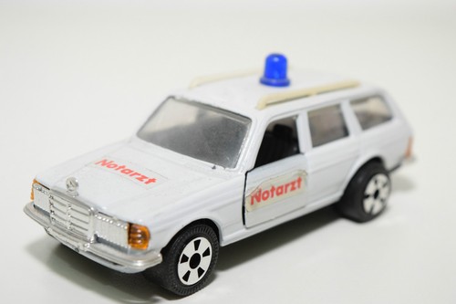 Mercedes benz - mercedes,