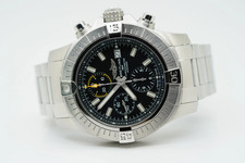 Breitling Avenger Chronograph 45 A13317101B1A1 7011U