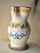 N.2. Antica brocca in ceramica