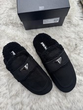 Pantofole in shearling con