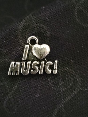 Ciondolo love music - love,