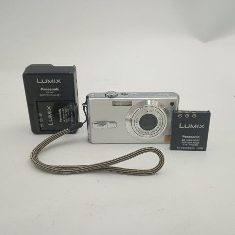 Fotocamera digitale compatta