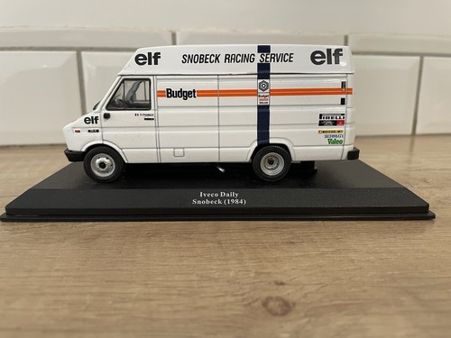 Fourgon miniature iveco - 1/43,