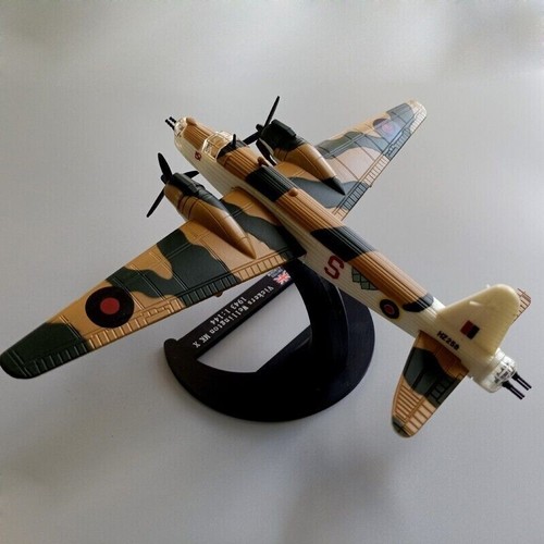 Modellino aereo bombardiere
