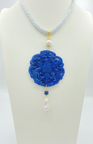 Medaglione giada blu con - in,