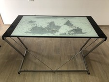 Scrivania Mappamondo Su Vetro Telaio In Acciaio