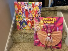 Esclusiva bambola PowerCon