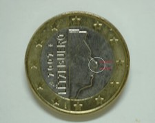 MONETA 1 EURO 2002 LUSSEMBURGO "ECCEDENZA DI METALLO "