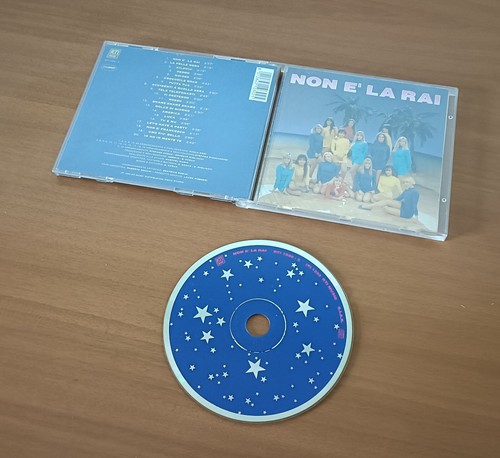 Ragazze non è la - ragazze, "non