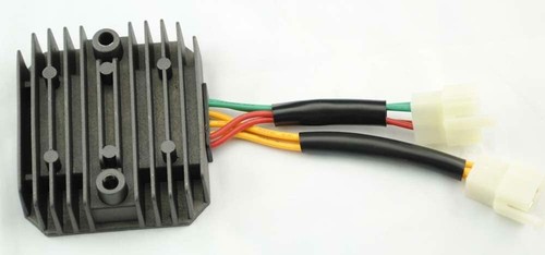 Regolatore raddrizzatore per - regolatore,