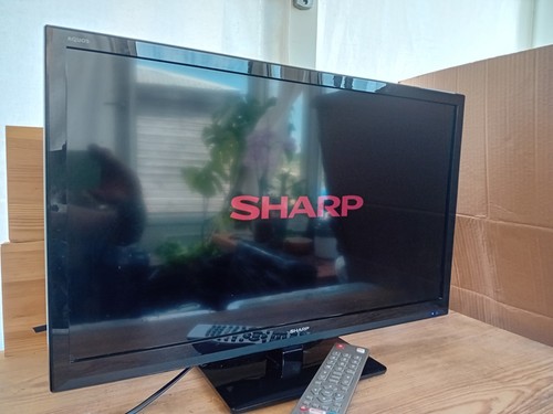 Sharp led con - 24",