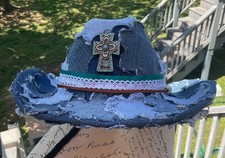 Cappelli da cowboy in denim su