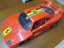 vecchio modellino giocattolo d