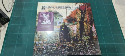 Black sabbath - black,