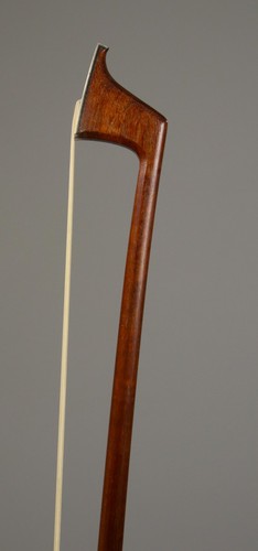 Arco per violoncello timbrato