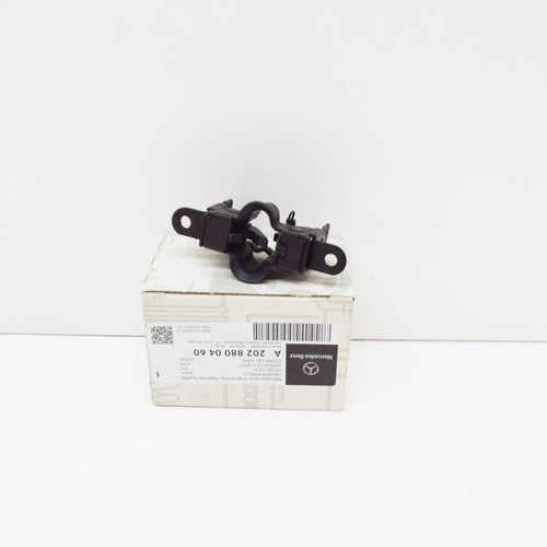 Cattura cofano motore
