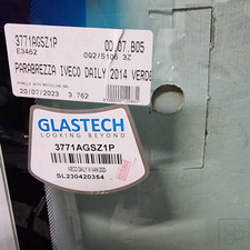 5801551924 Parabrezza  IVECO DAILY Cabinato 35S11 Cab. 2p/d/2286 p. 3450 mm.