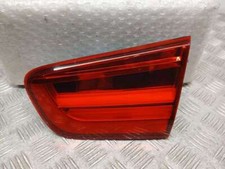 7359020 right taillight for