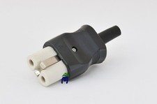 Presa in Porcellana 2P+T. Adatto per fornelli elettrici, stufe e ferri da stiro.