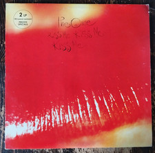 2 LP - THE CURE KISS ME KISS