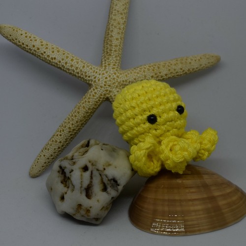 Portachiavi amigurumi forma - , di