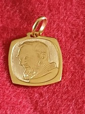Ciondolo in oro 18Kt.di San Padre Pio da Pietralcina