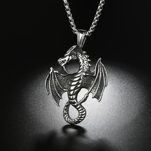 Collana con ciondolo drago