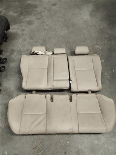 Sièges arrière toyota - sièges,