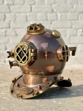 Antico casco da immersione