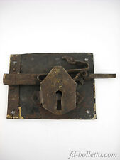 Vecchia,antica serratura in