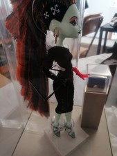 Off-White Monster High Electra